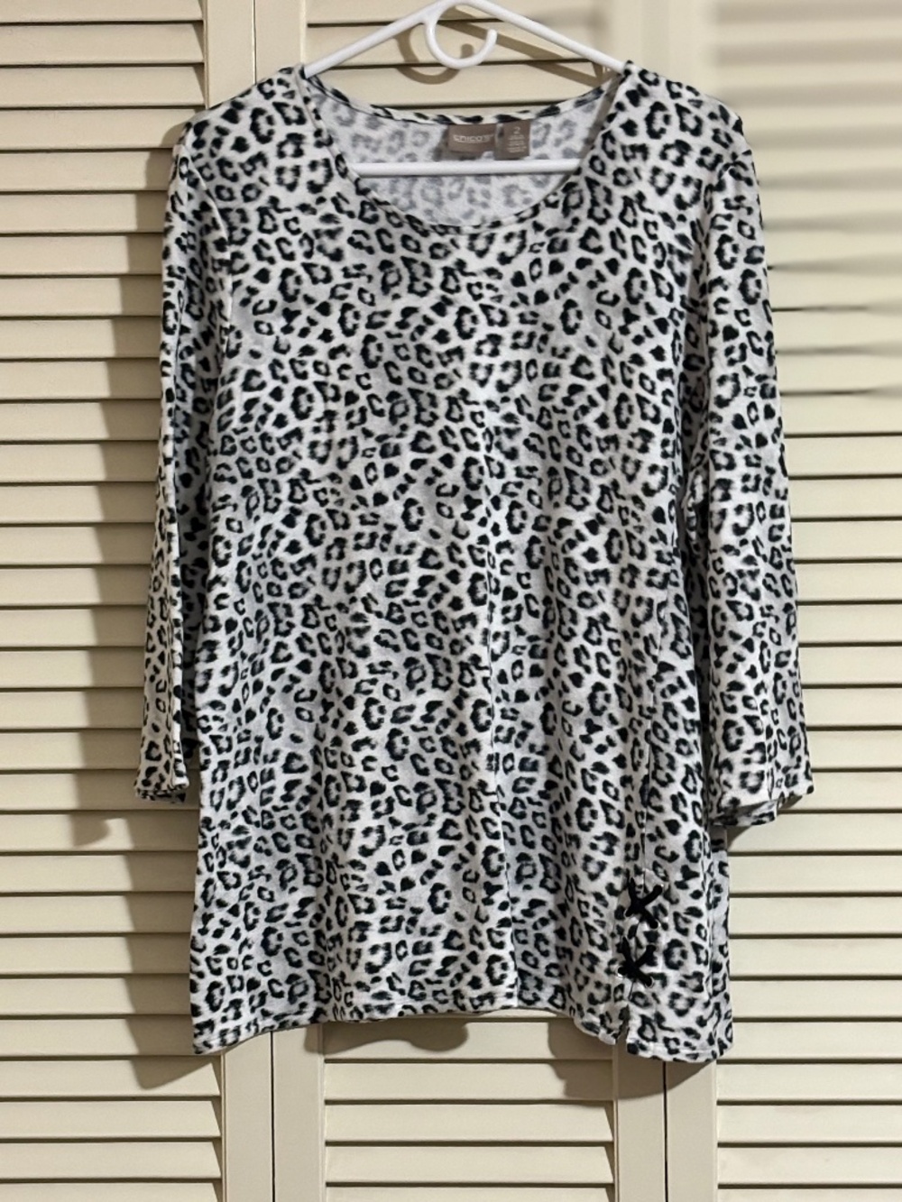 Chico’s Leopard Print Lace-Up Hem Knit Tunic Top Size 2